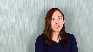 Chika 1. Una japonesa gordita y linda con grandes tetas habla sobre su experiencia sexual. Una asiática gordita amateur disfruta masturbándose con un juguete sexual. BBW POV OSAKAPORN