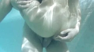 Rutschige asiatische Nuru-MILF